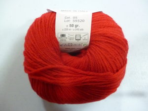 100% Baby N°005 de D.M.C coloris Rouge