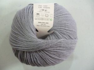 100% Baby N°122 de D.M.C coloris gris moyen