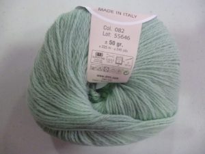 100% Baby N°82 de D.M.C coloris vert tendre