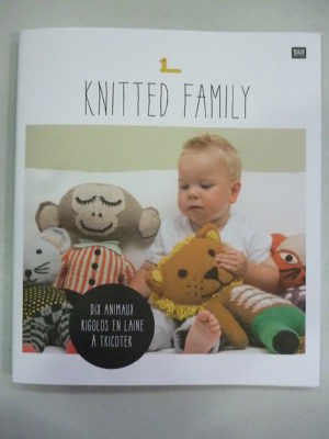 KNITTED FAMILY N°1 RICO DESIGN