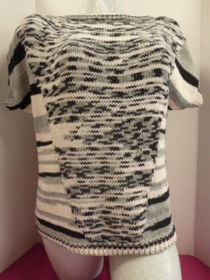Pull en BORA BORA de KATIA coloris noir et blanc