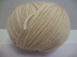 Baby Merino N°001 de Rico Design Coloris Crème