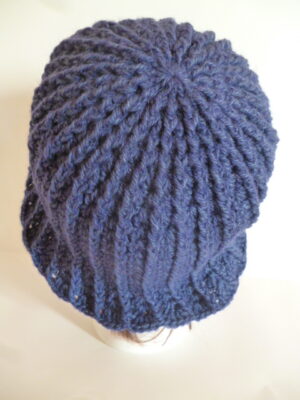 Chapeau cloche violet au Crochet